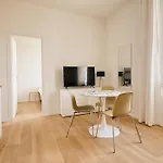 Modern And Strategic 1-br Flat B - Station Апартаменты