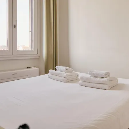 Modern And Strategic 1-br Flat B - Station * Милан
