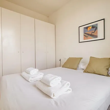 Апартаменты Modern And Strategic 1-br Flat B - Station Милан